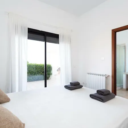 Amplia Con Vistas Al Mar Y Terraza 빌라 타코론테