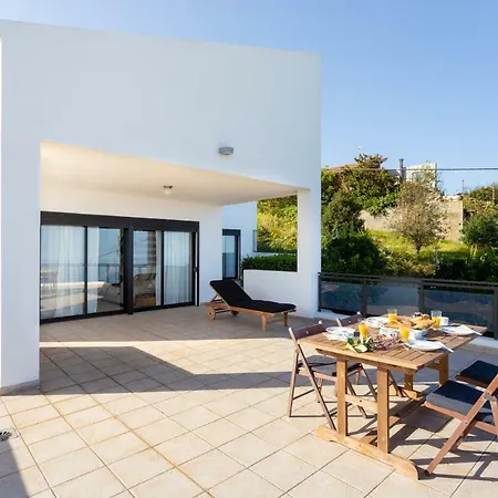 Amplia Con Vistas Al Mar Y Terraza 빌라 *