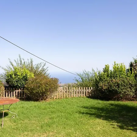 Amplia Con Vistas Al Mar Y Terraza 빌라